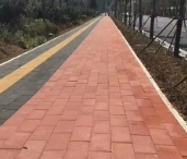 兴义人行道彩砖：城市道路的实用美学担当